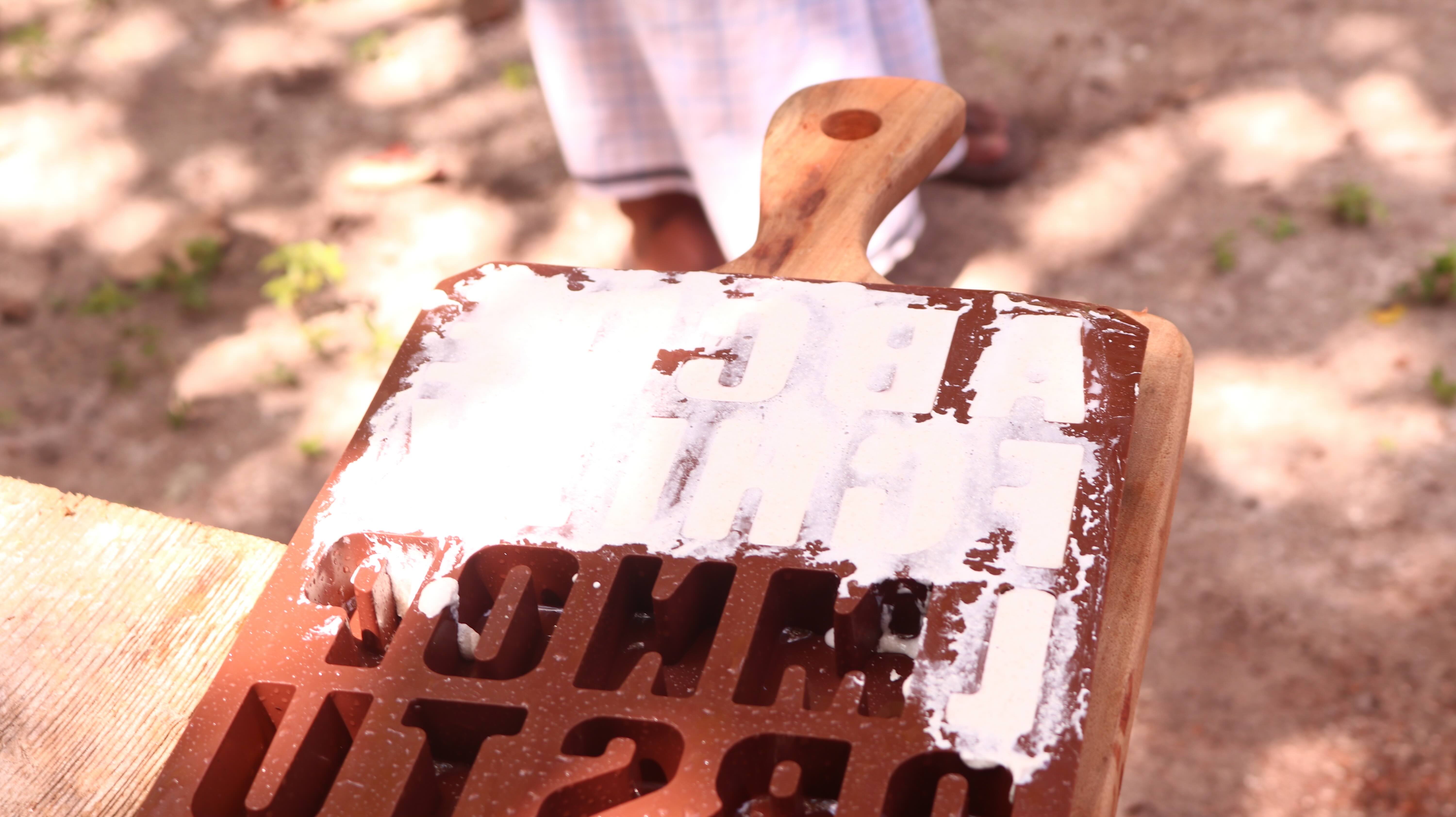 Pour a Letter / Number