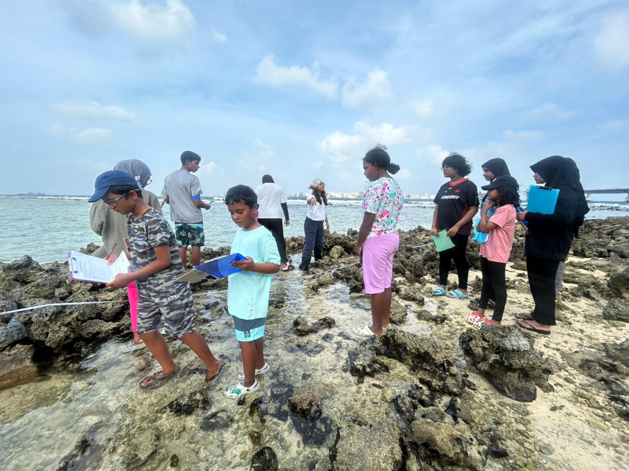 Rashu Veshi - Island Life